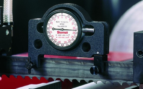 十堰锯切钛合金用双金属带锯条还是硬质合金带锯条？